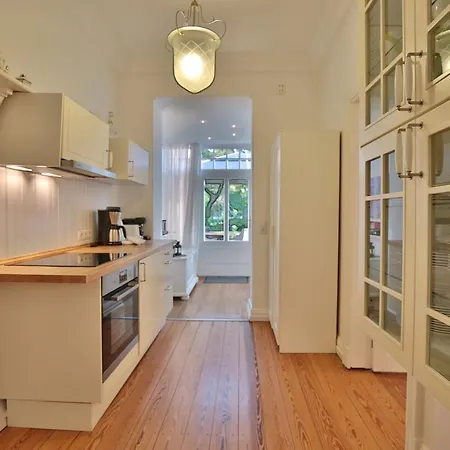 Schoeneck Schoeneck 2 * שרבאוץ