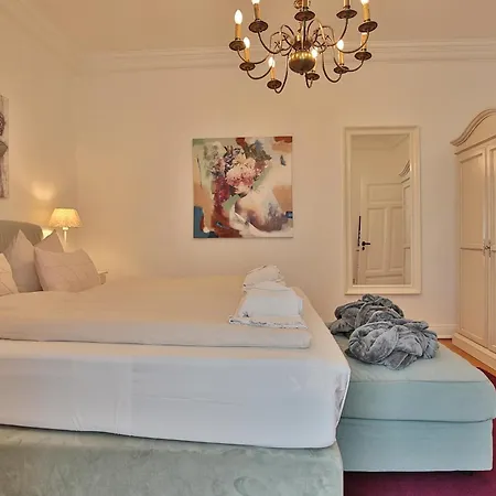 Schoeneck Schoeneck 2 שרבאוץ